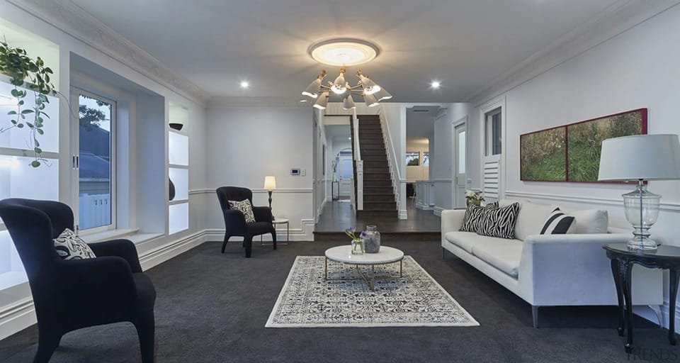 بازسازی ویلا